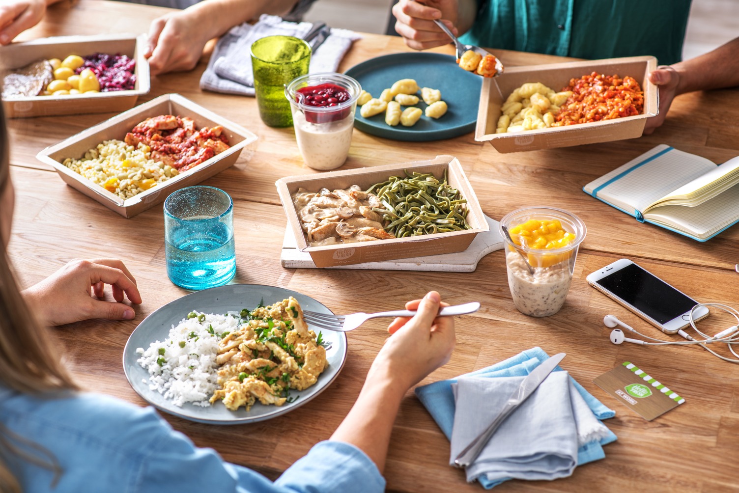 HelloFresh food cardboard trays designed by Halopack
